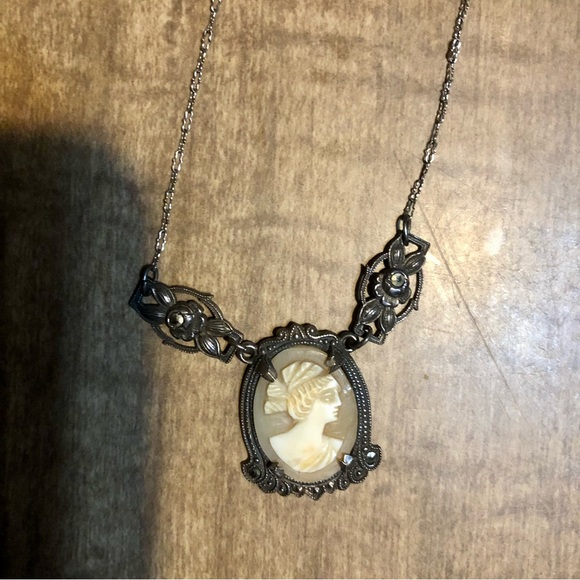 Antique Carved Shell Cameo Necklace, Sterling Silver with Marcasite Accents ๐๐ค - Picture 3 of 9